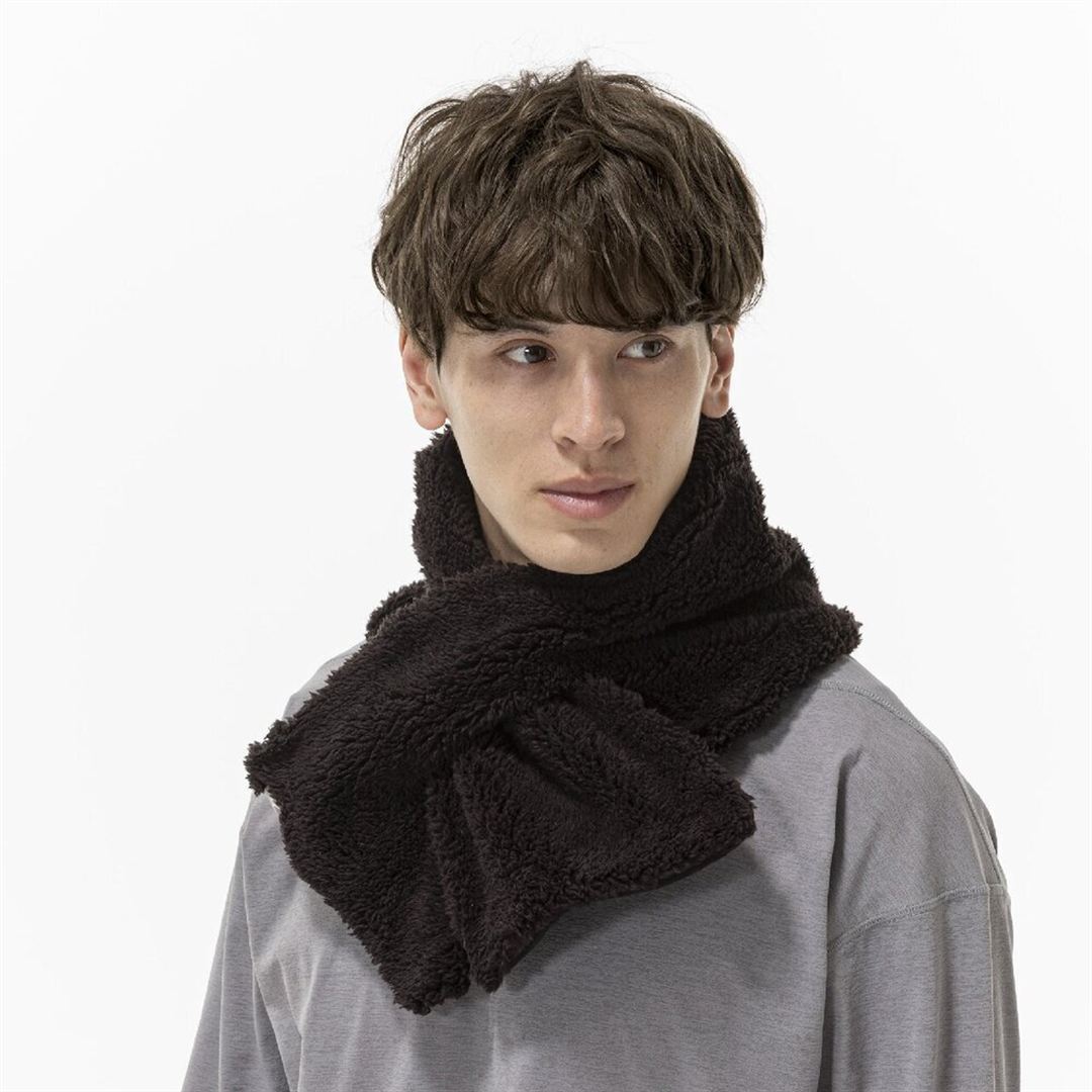 ブラック