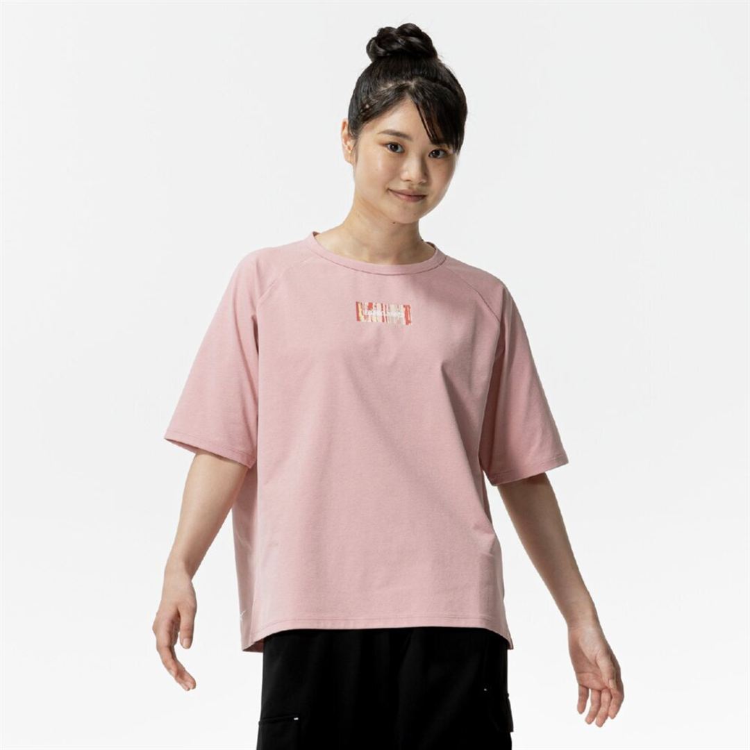 ピンク