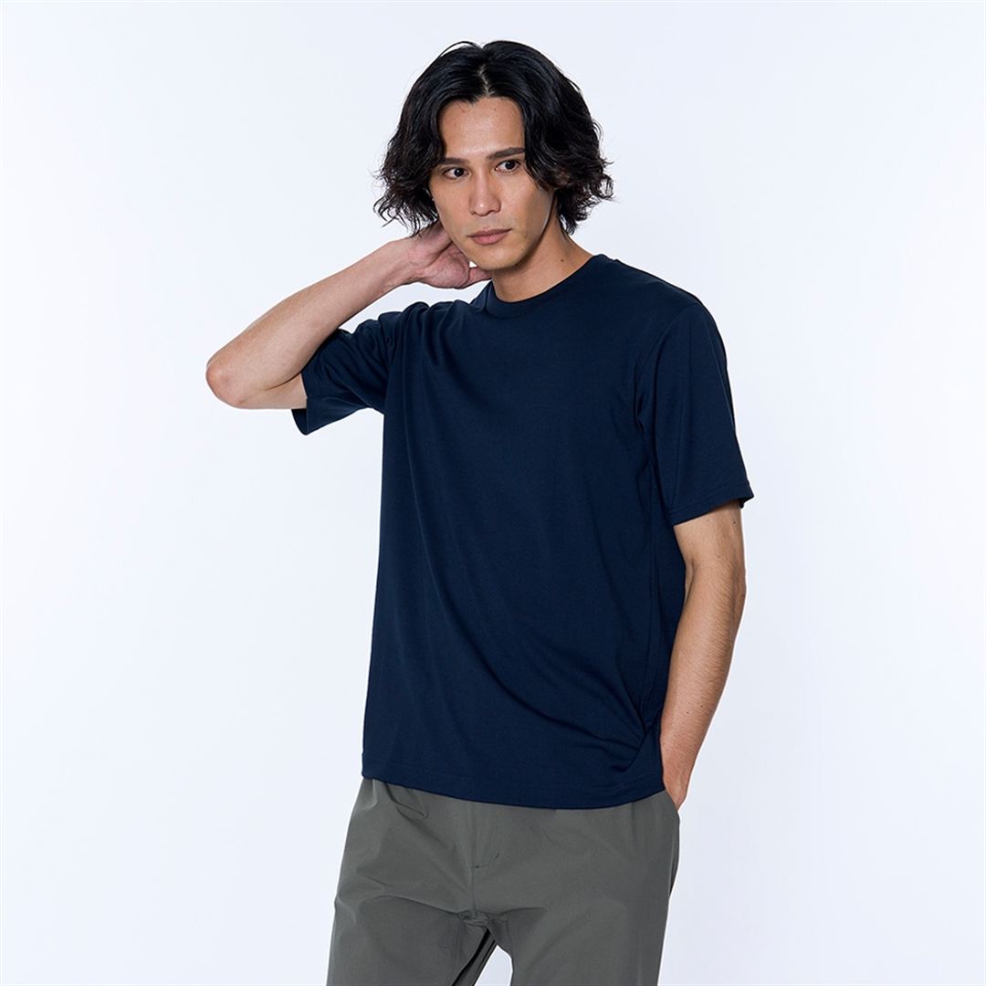 リサイクルポリグラフィックプリントTシャツ サルートネイビー M