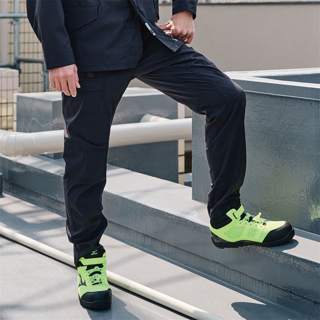 【ミズノ公式オンライン限定】ストレッチカーゴパンツ ブラック XL