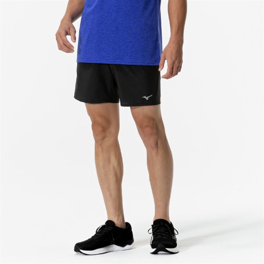 ブラック