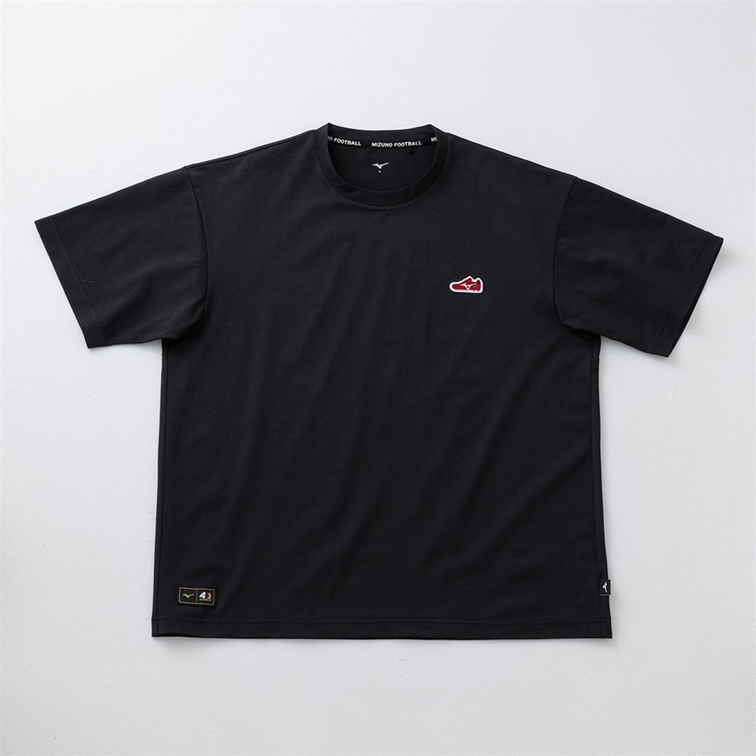 モレリア ルビーレッド ワッペンTシャツ ブラック×ルビーレッド S
