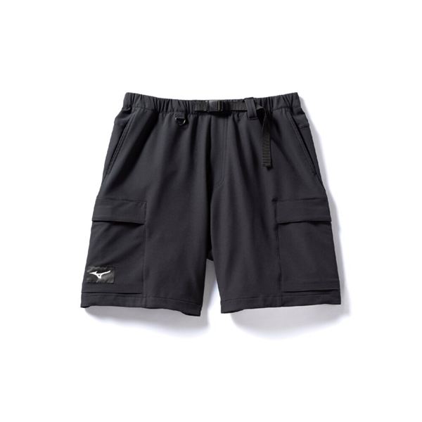 ルーズフィットショートパンツ