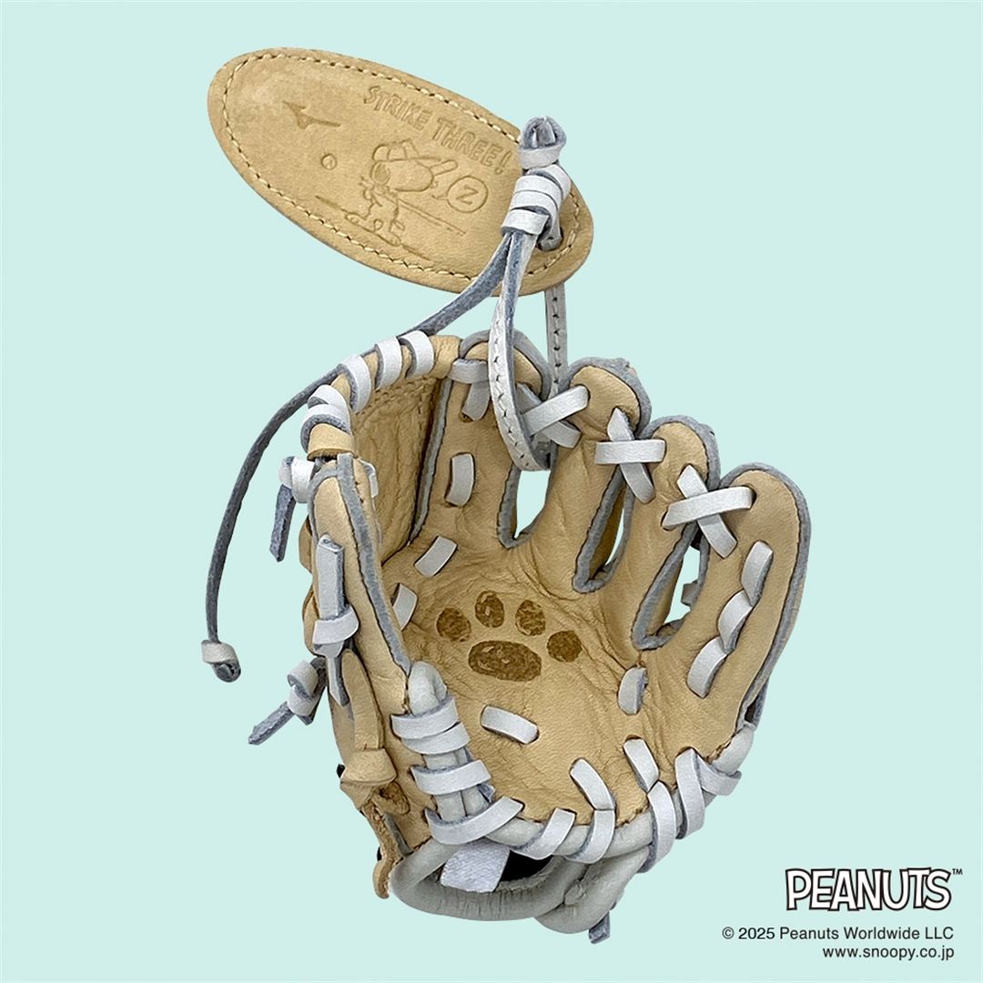 【ミズノ直営限定／PEANUTS】ミニチュアグラブストラップ(スヌーピー柄)