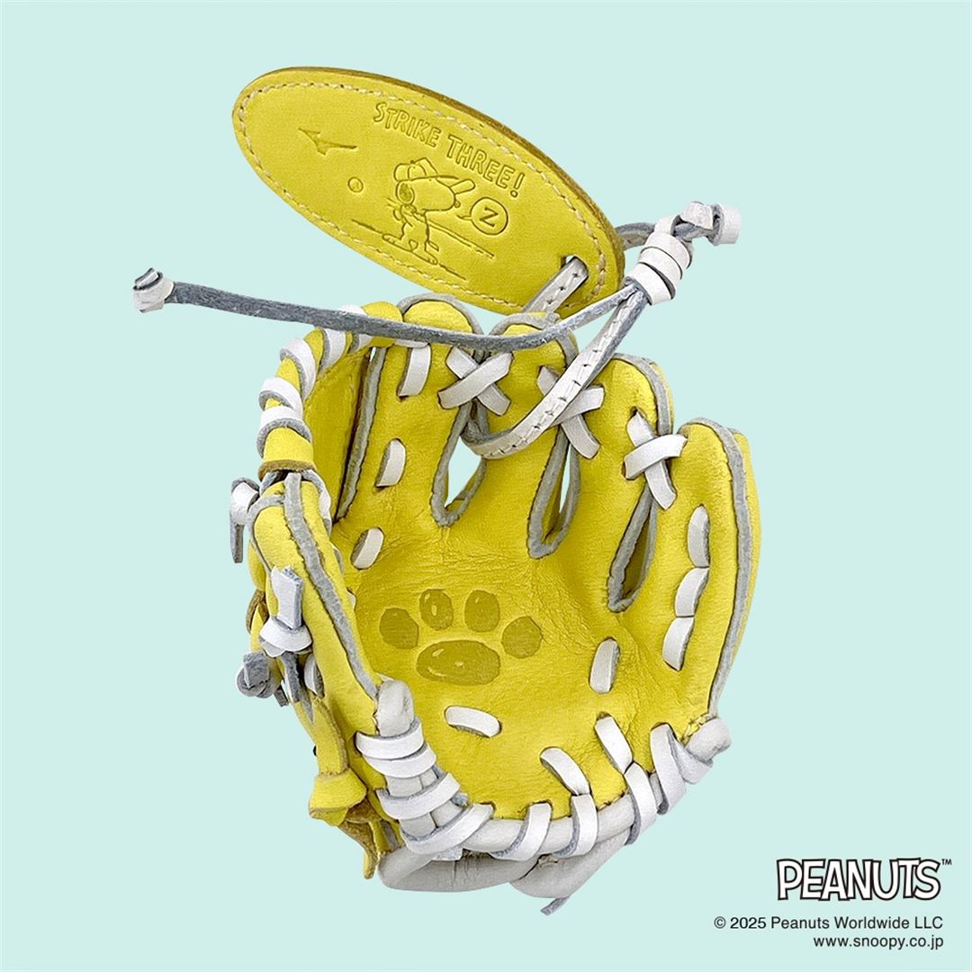 【ミズノ直営限定／PEANUTS】ミニチュアグラブストラップ(チャーリー・ブラウン柄)