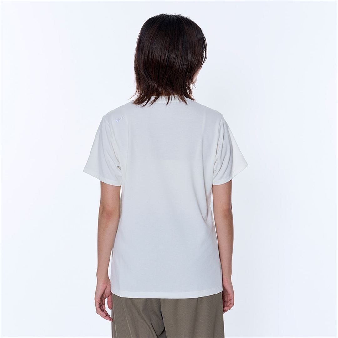 リサイクルポリエステル グラフィックTシャツ マシュマロホワイト S