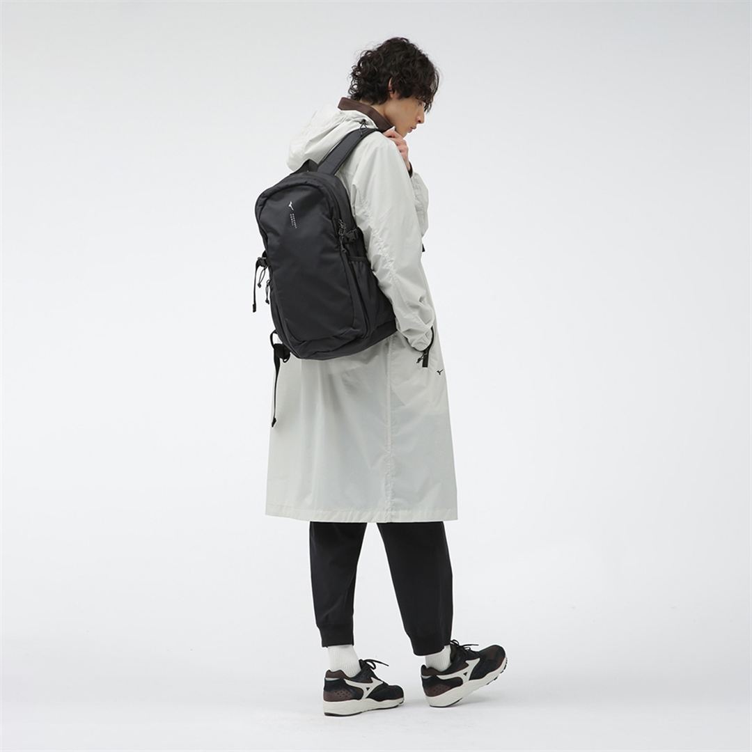 【MARGARET HOWELL】バックパック25L ブラック