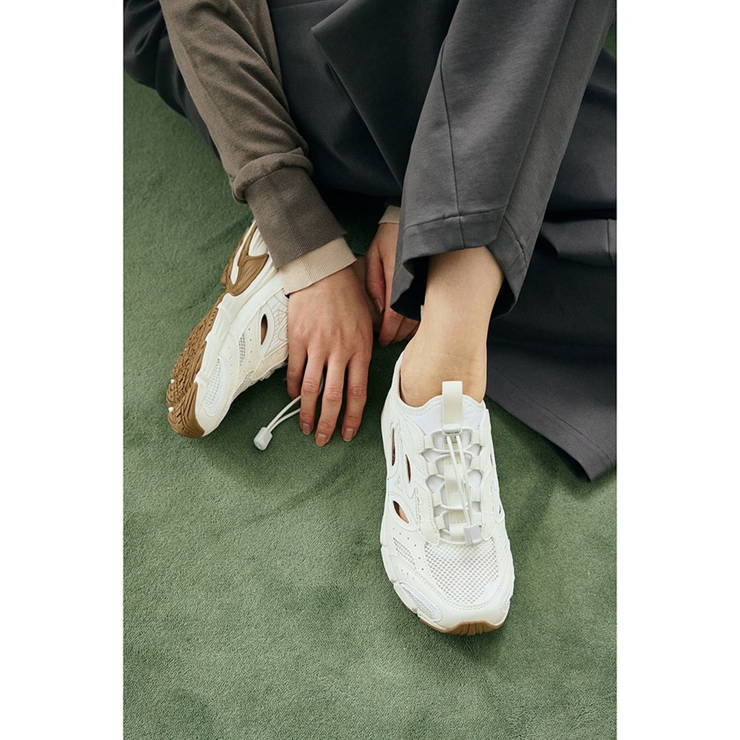 【ミズノ直営限定】MXR SANDAL アイボリー×ホワイト 30.0