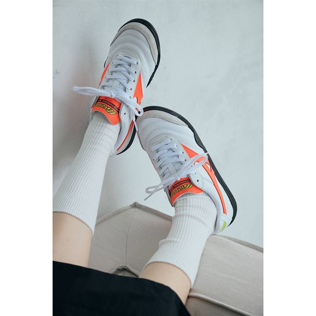 MORELIA LS ホワイト×ネオンオレンジ×ブラック 30.0