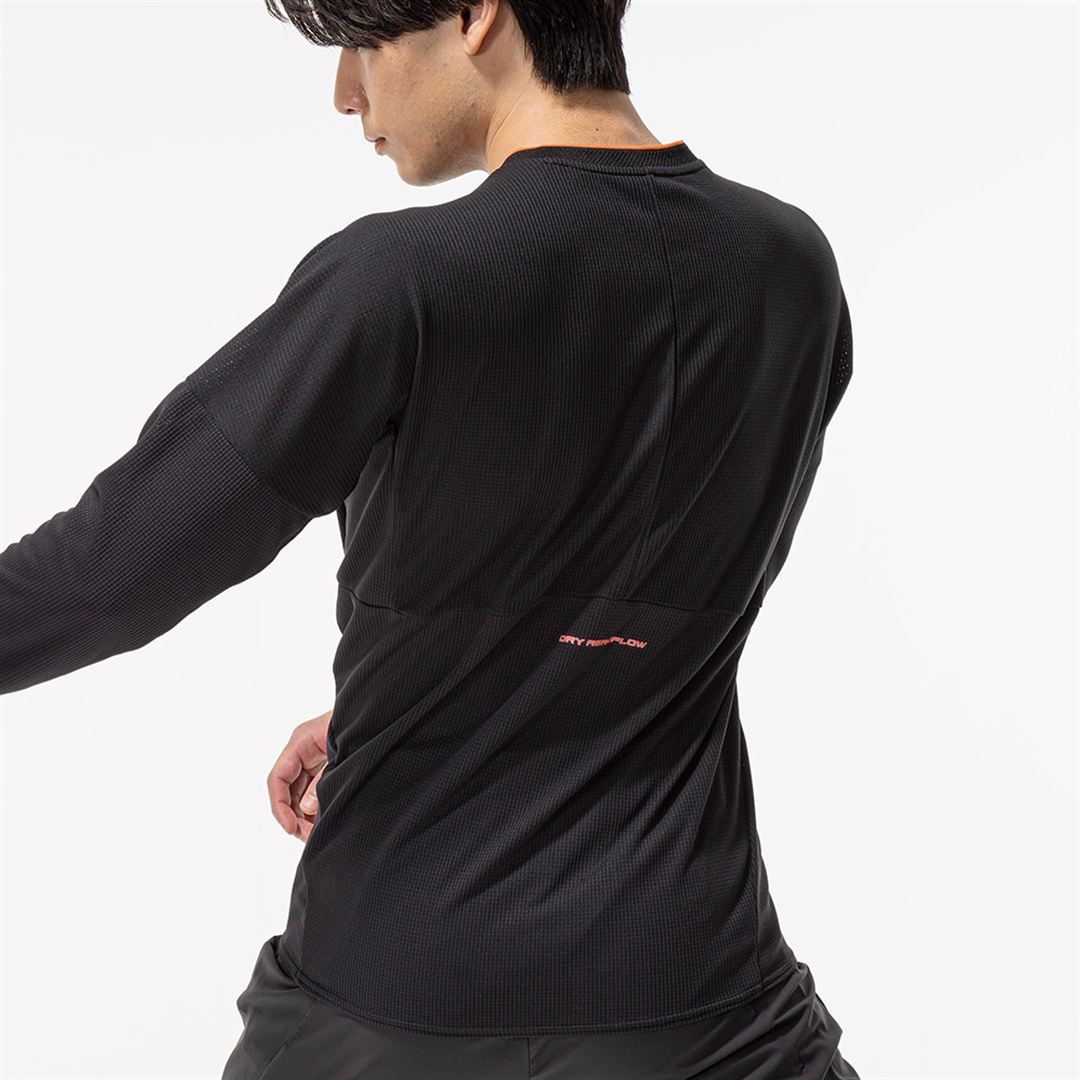 【汗処理／通気】ドライエアロフローTシャツ(長袖) ブラック XS