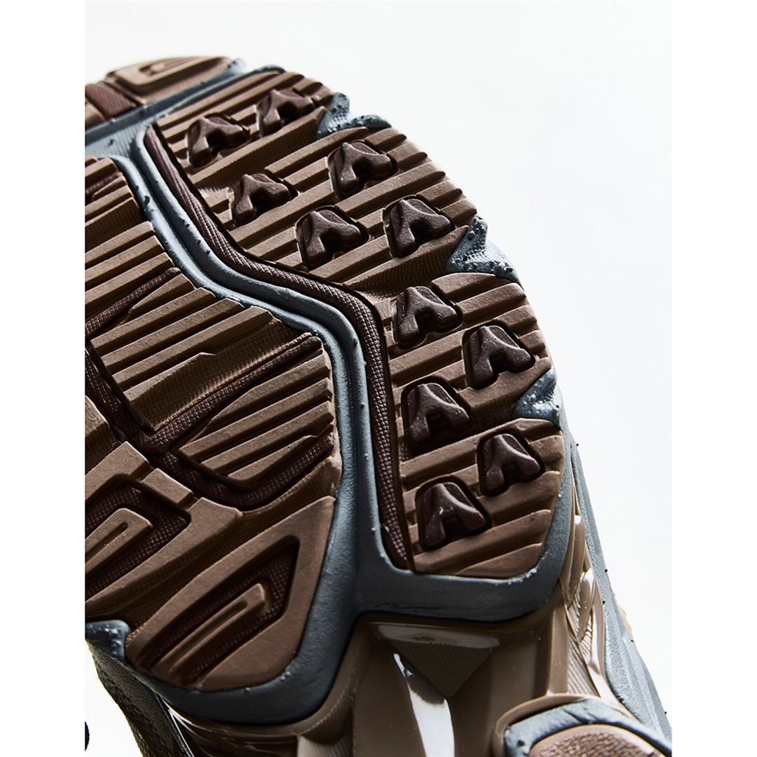 【ミズノ直営店限定】WAVE RIDER 10 CORDURA ブラウン×グレー×ベージュ 30.0