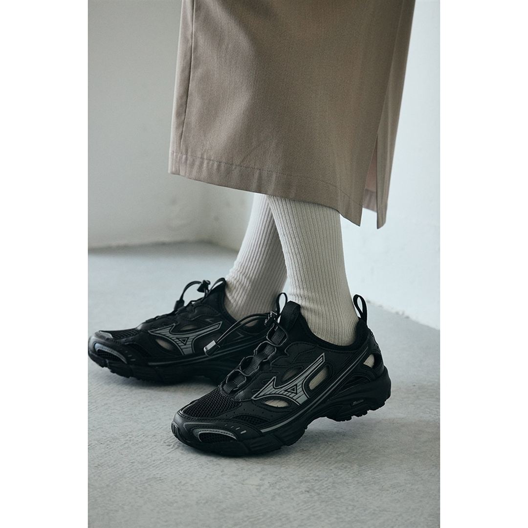 【ミズノ直営限定】MXR SANDAL ブラック 30.0