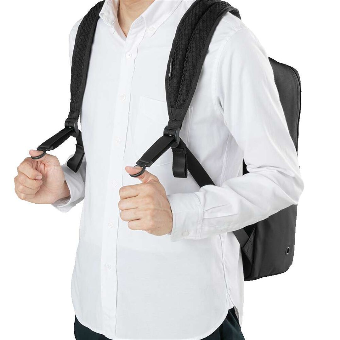 ビジネスバックパック20L ブラック