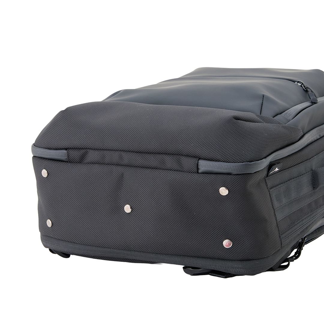 Biztripバックパック(22L／拡張時32L) ブラック