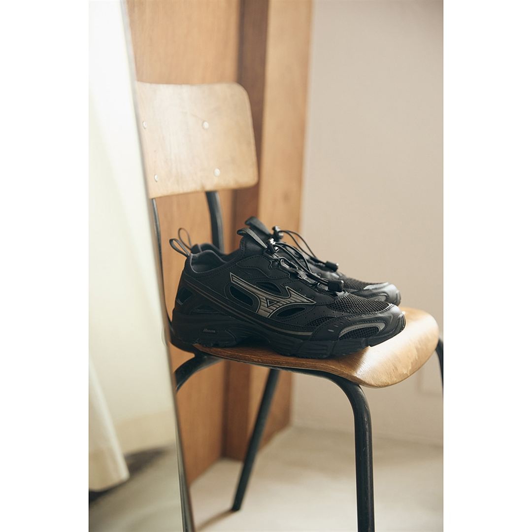 【ミズノ直営限定】MXR SANDAL ブラック 30.0