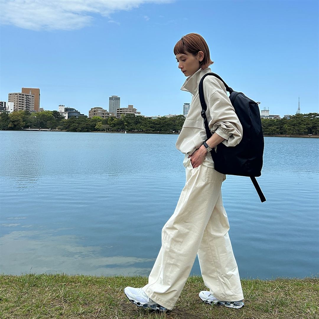 バックパック18L ブラック
