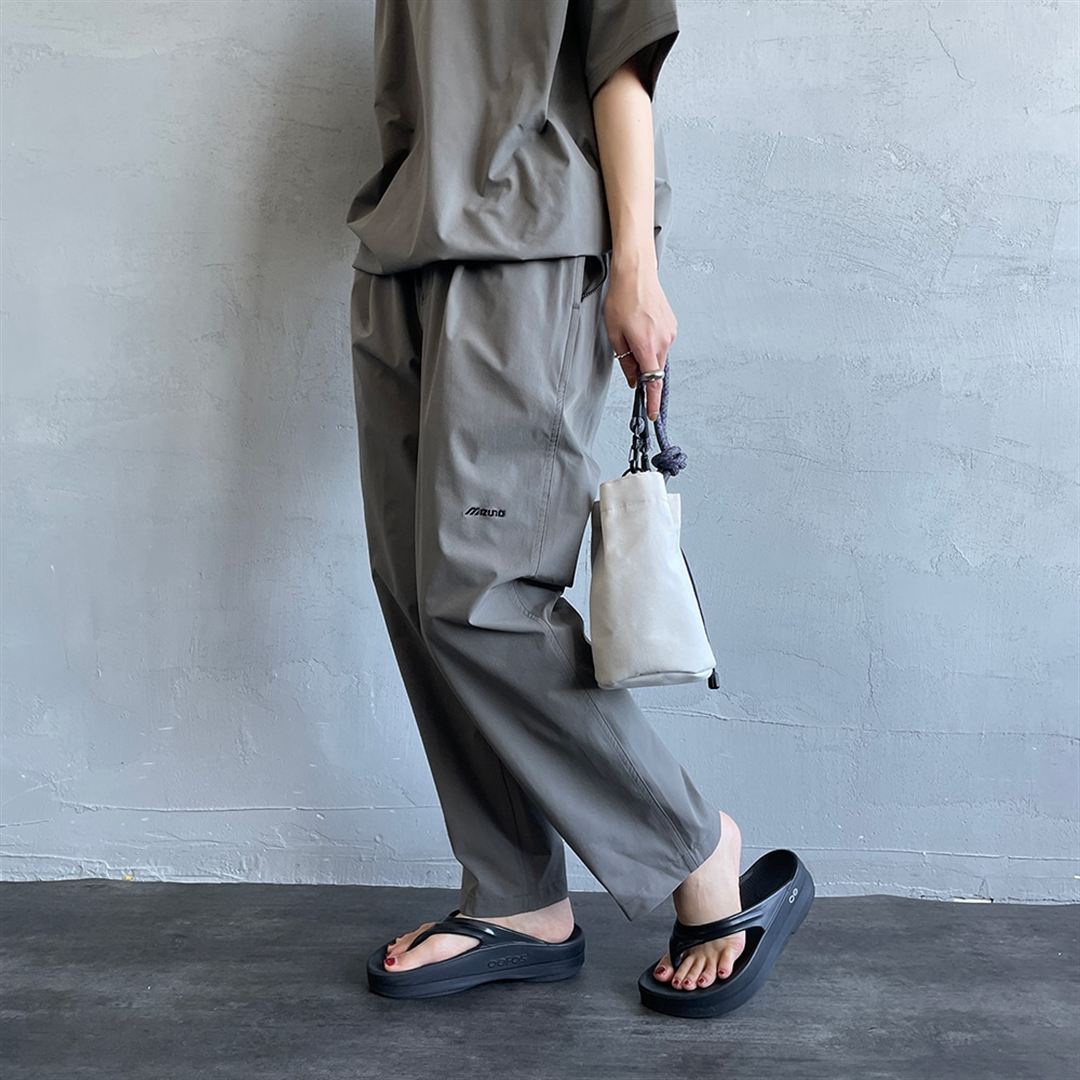 【JEANS FACTORY】ウォーターリパレントストレッチウーブンパンツ チャコール S
