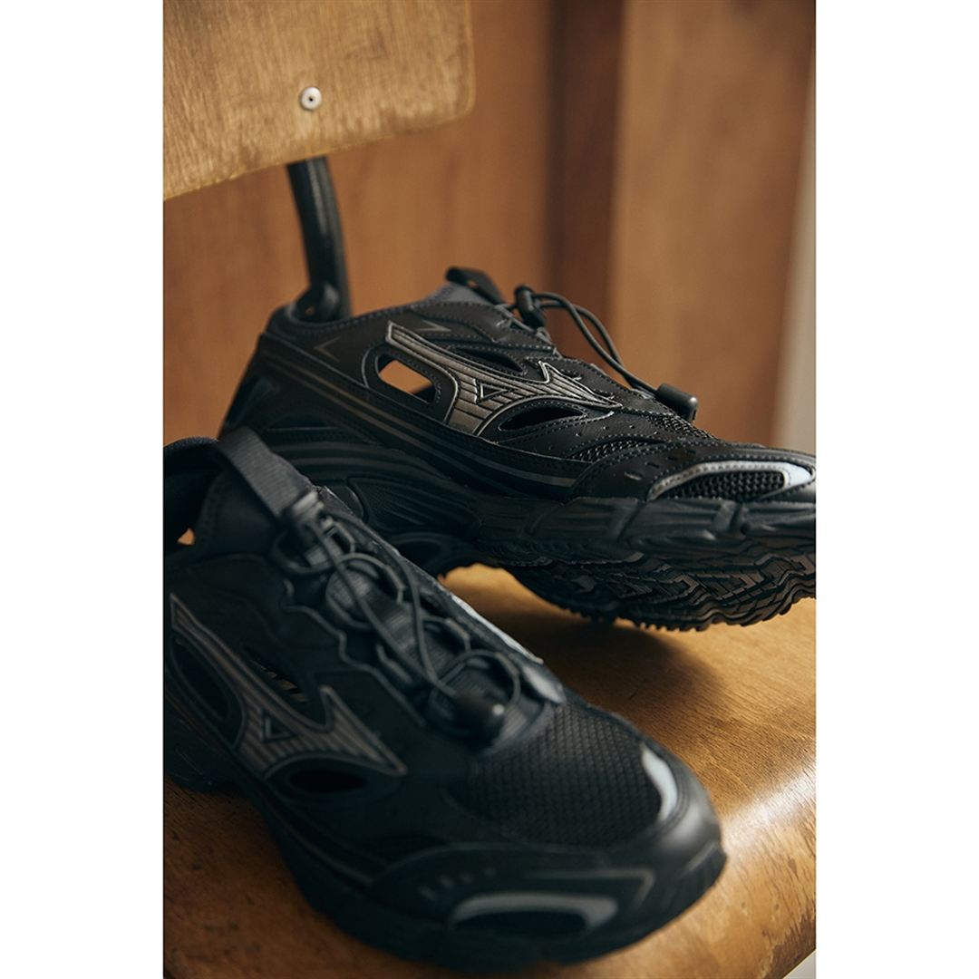 【ミズノ直営限定】MXR SANDAL ブラック 30.0