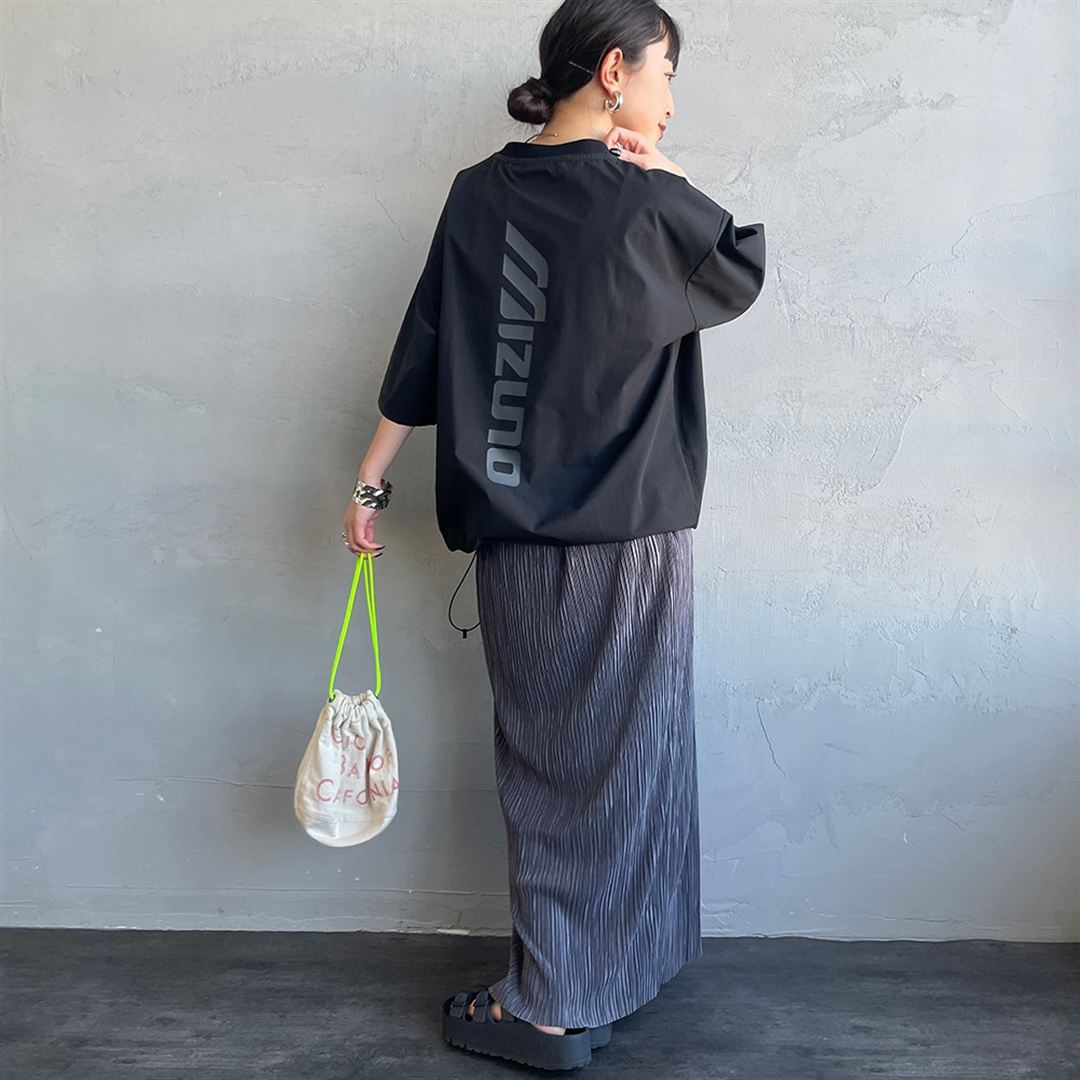 【JEANS FACTORY】ウォーターリパレントストレッチウーブンTシャツ ブラック S