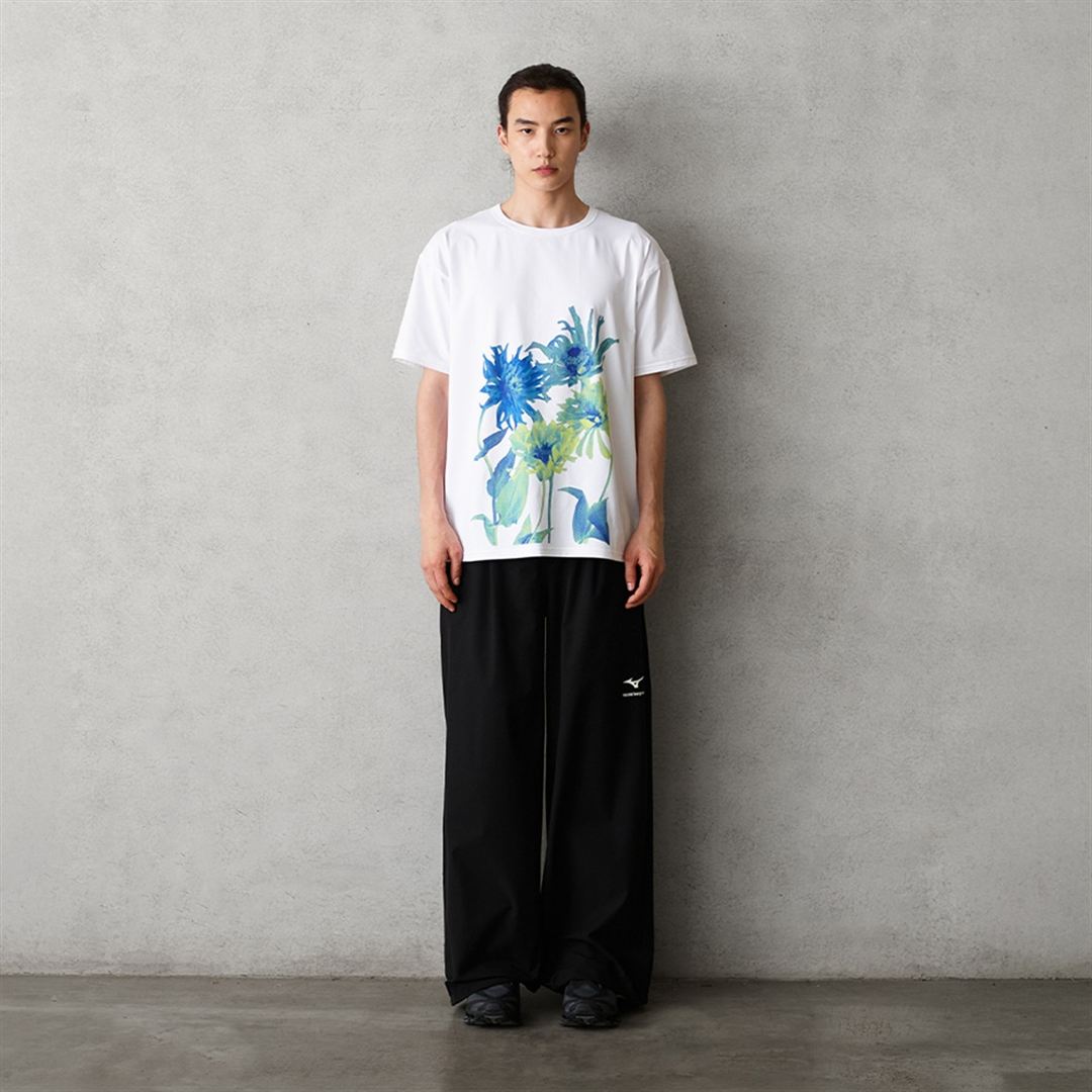 【ニコライ バーグマン】グラフィックTシャツ ホワイト×ブルー S