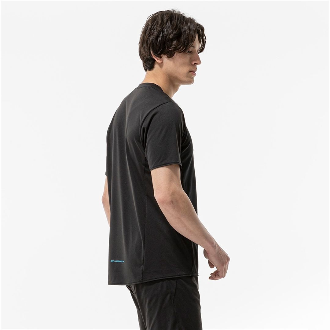 【汗処理／通気／軽量】ドライエアロフローライトTシャツ ブラック M