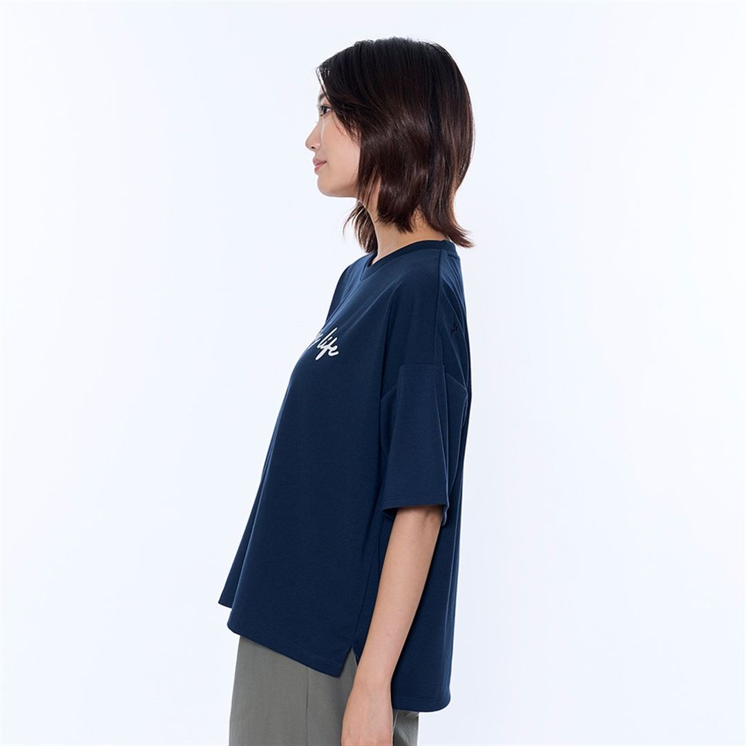 リサイクルポリエステル グラフィックTシャツ サル-トネイビー M