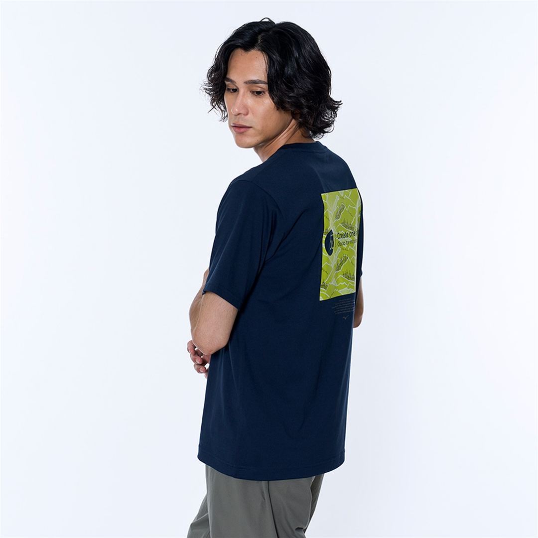 リサイクルポリグラフィックプリントTシャツ サルートネイビー M
