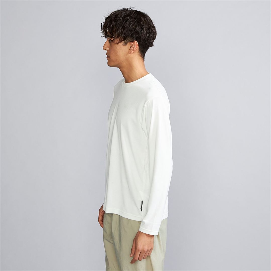 リサイクルポリエステルグラフィックロングスリーブTシャツ マシュマロホワイト M