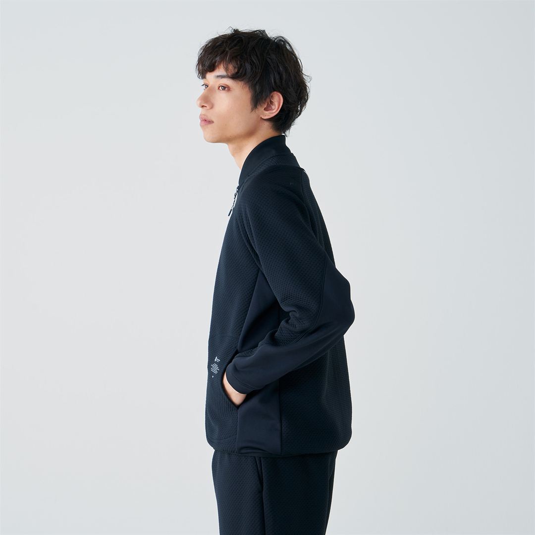 【吸湿発熱】ブレスサーモリップルキルトリブカラージャケット ブラック M