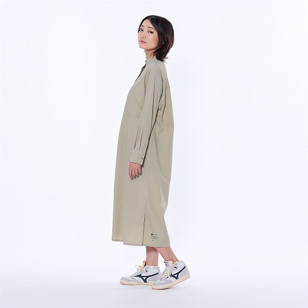ウォーターリパレント ライトノーカラーコート スプレイベージュ S