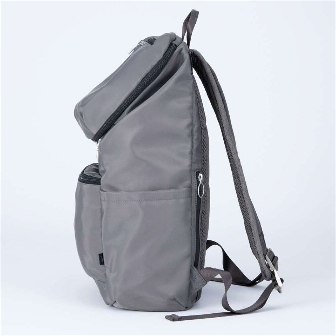 バックパック(20L) グレー