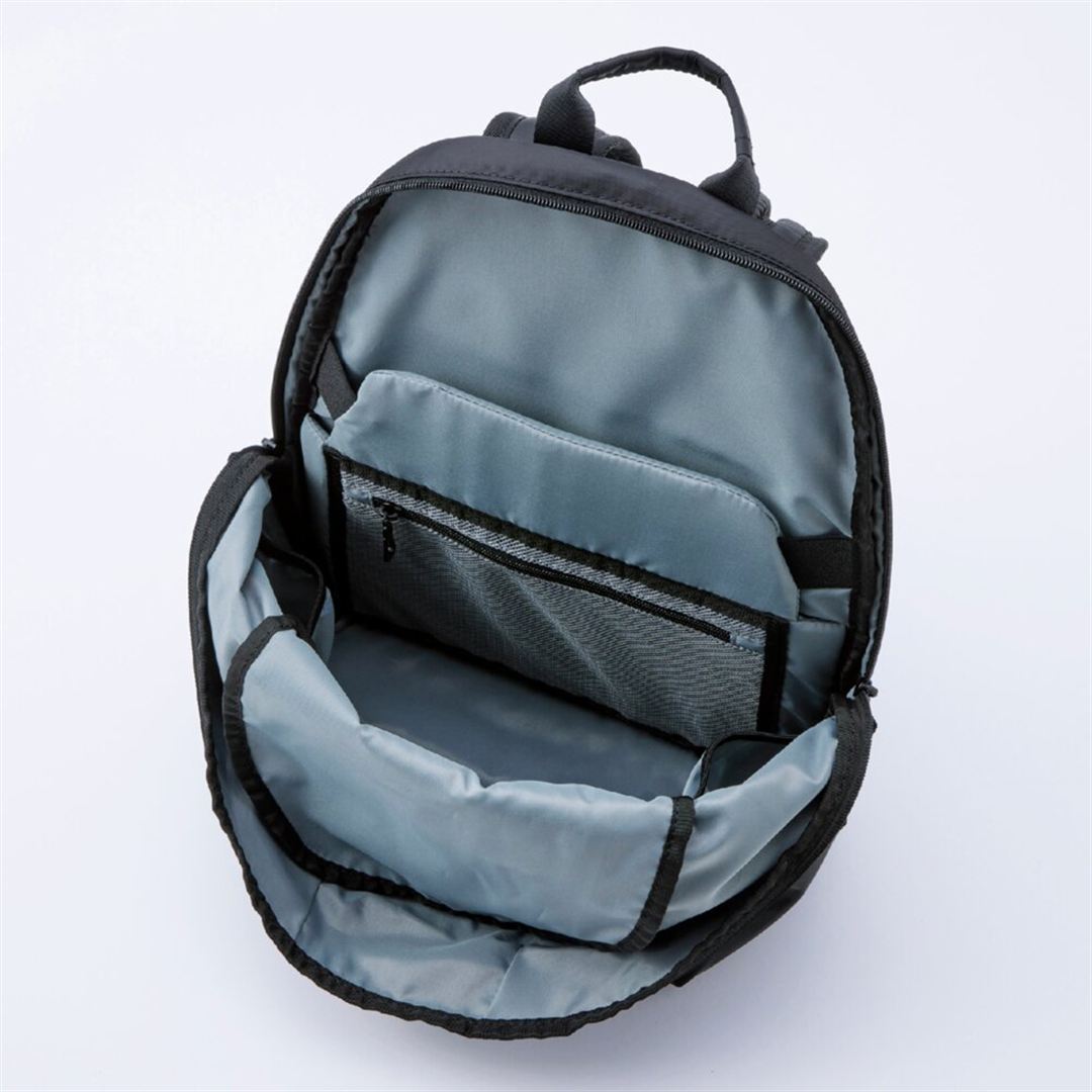 バックパック18L ブラック