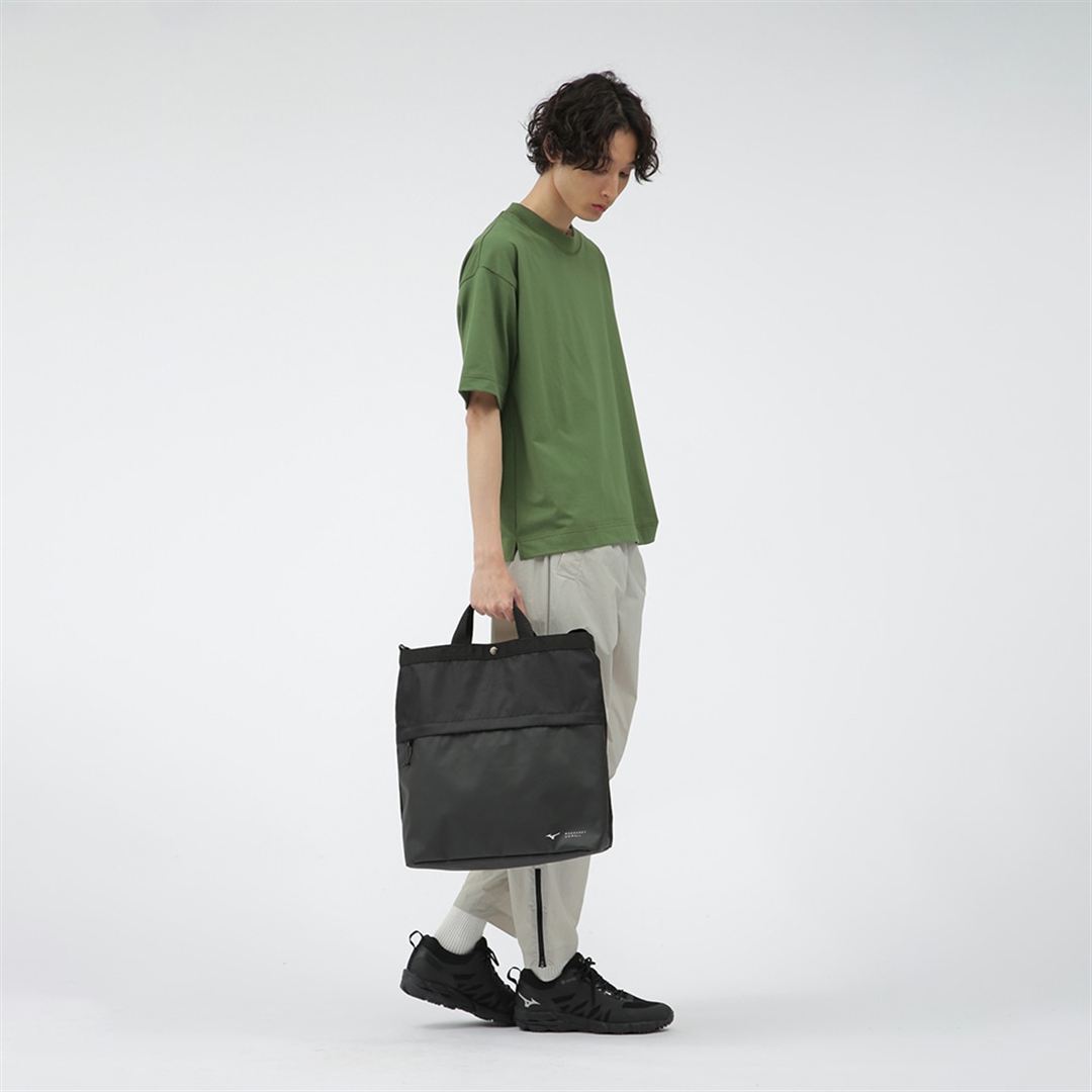 【MARGARET HOWELL】2WAYバッグ ブラック