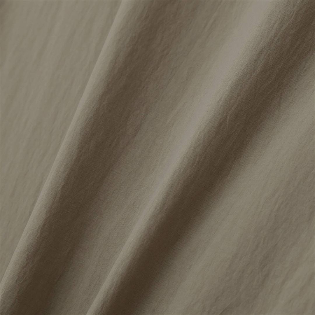 【MARGARET HOWELL】ウォーターリパレントタスランナイロンリップシャツ DK.ストーン L