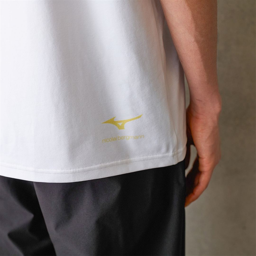 【ニコライ バーグマン】グラフィックTシャツ ホワイト×ピンク XL