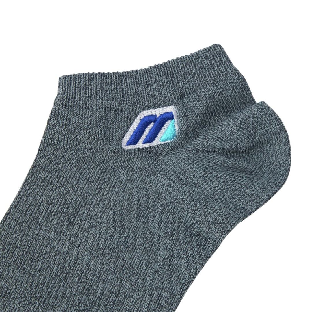 【ミズノ直営限定】モノグラムM kamiitoノンパイルアンクルソックス チャコール 25-27