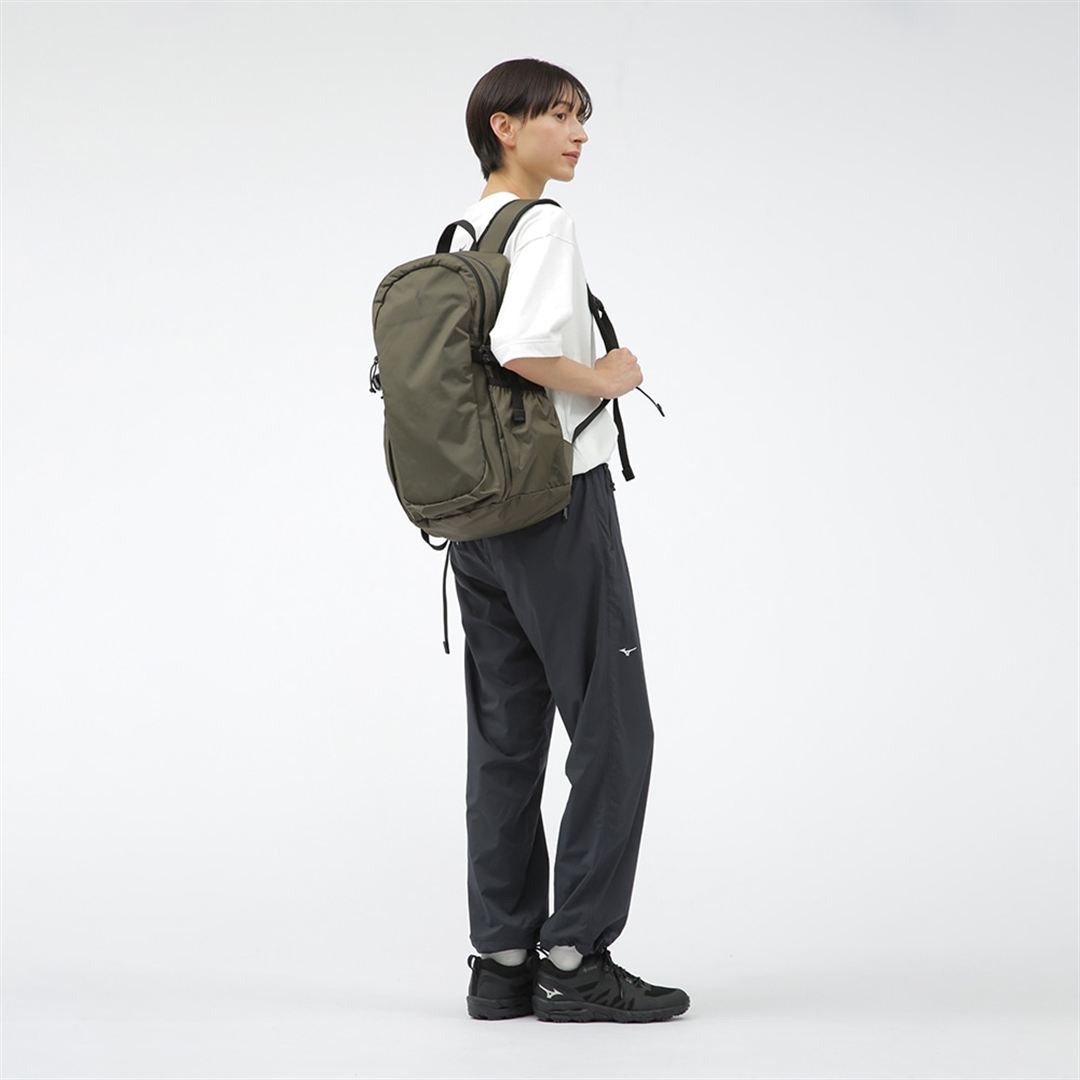 【MARGARET HOWELL】バックパック25L カーキ