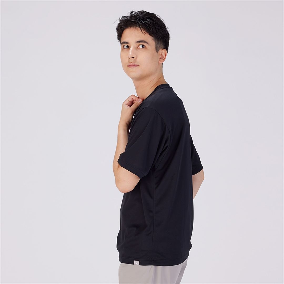 【大阪・関西万博】ミャクミャクシューズTシャツ ブラック M