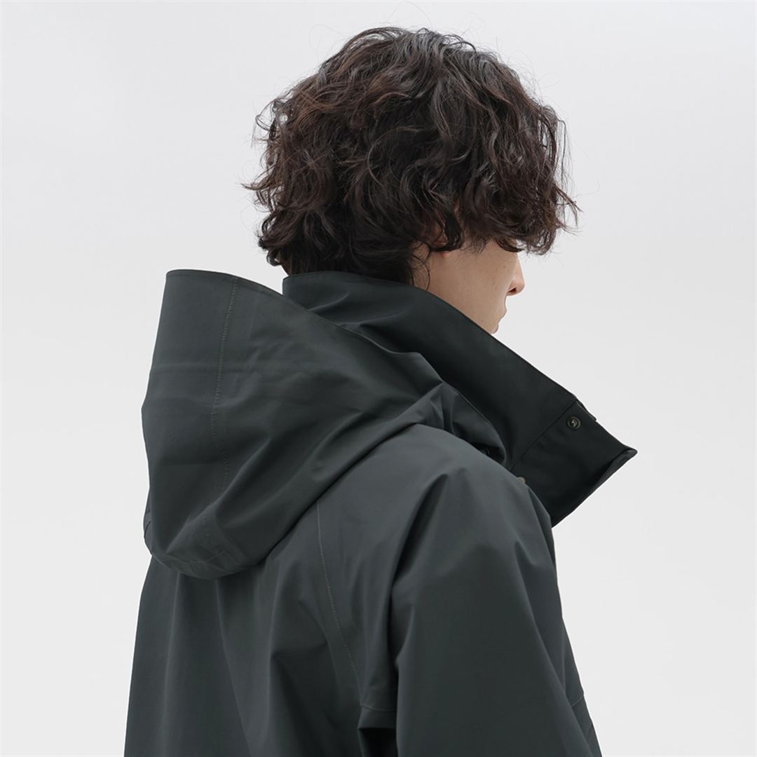 【MARGARET HOWELL】MIZUNO GORETEX JACKET DK.モス S