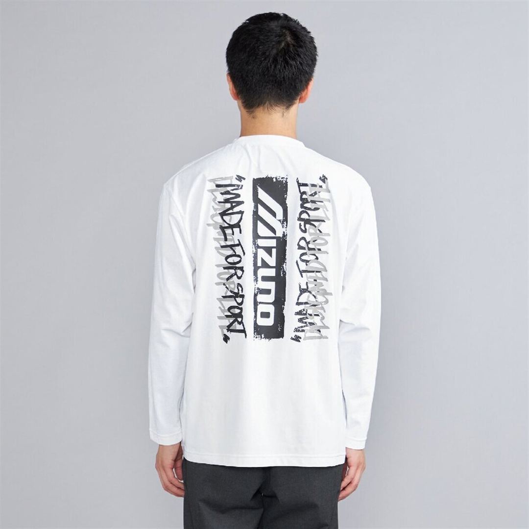 ワードマークバックグラフィックロングスリーブTシャツ ホワイト M