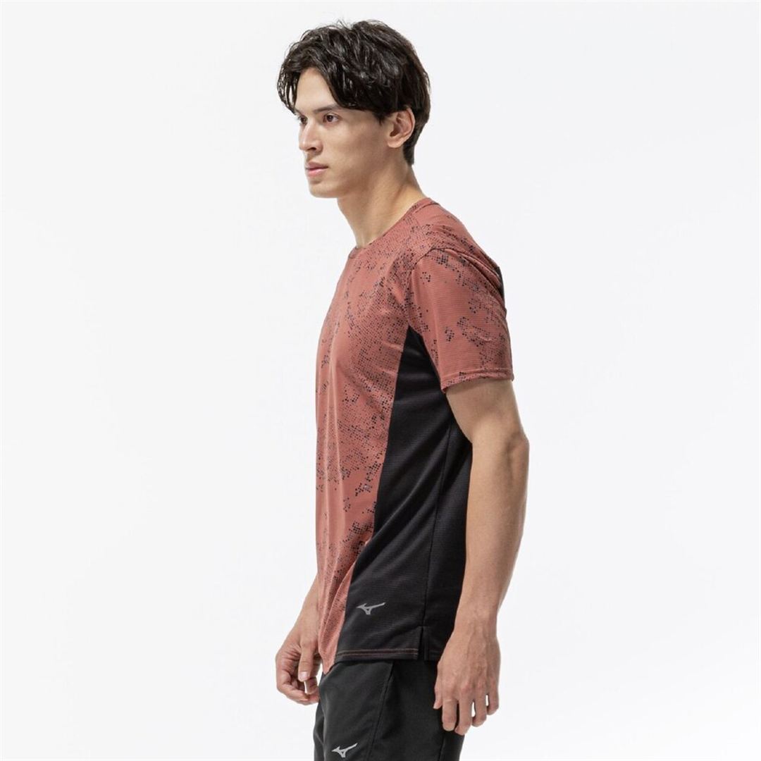 【汗処理／通気】ドライエアロフローグラフィックTシャツ コッパーブラウン S