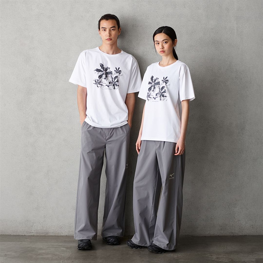 【ニコライ バーグマン】グラフィックTシャツ ホワイト×ブラック S