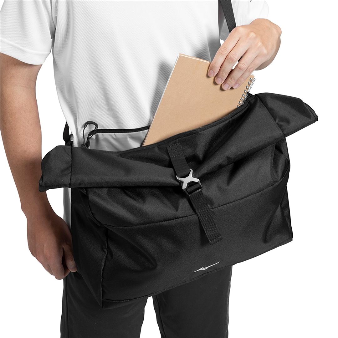 ショルダーバッグ(20L) ブラック