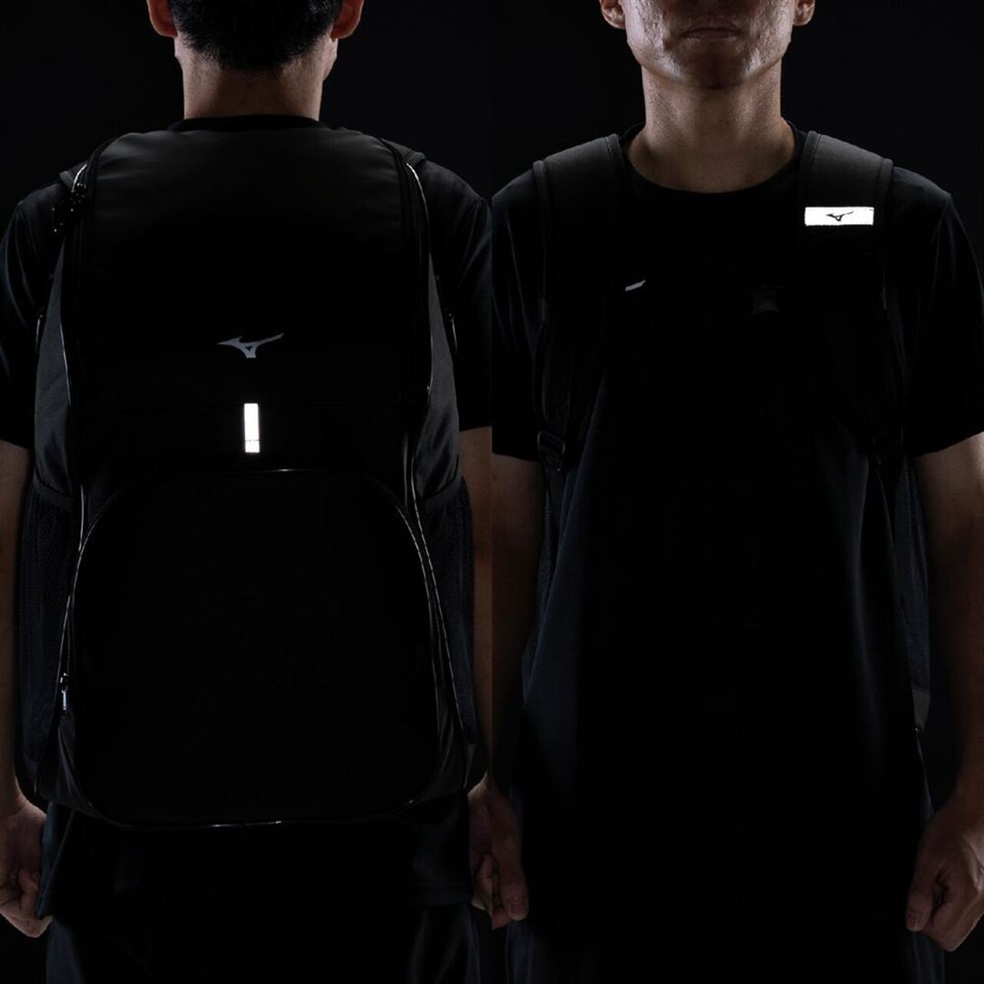 チームバックパック(40L) ブラック×シルバー
