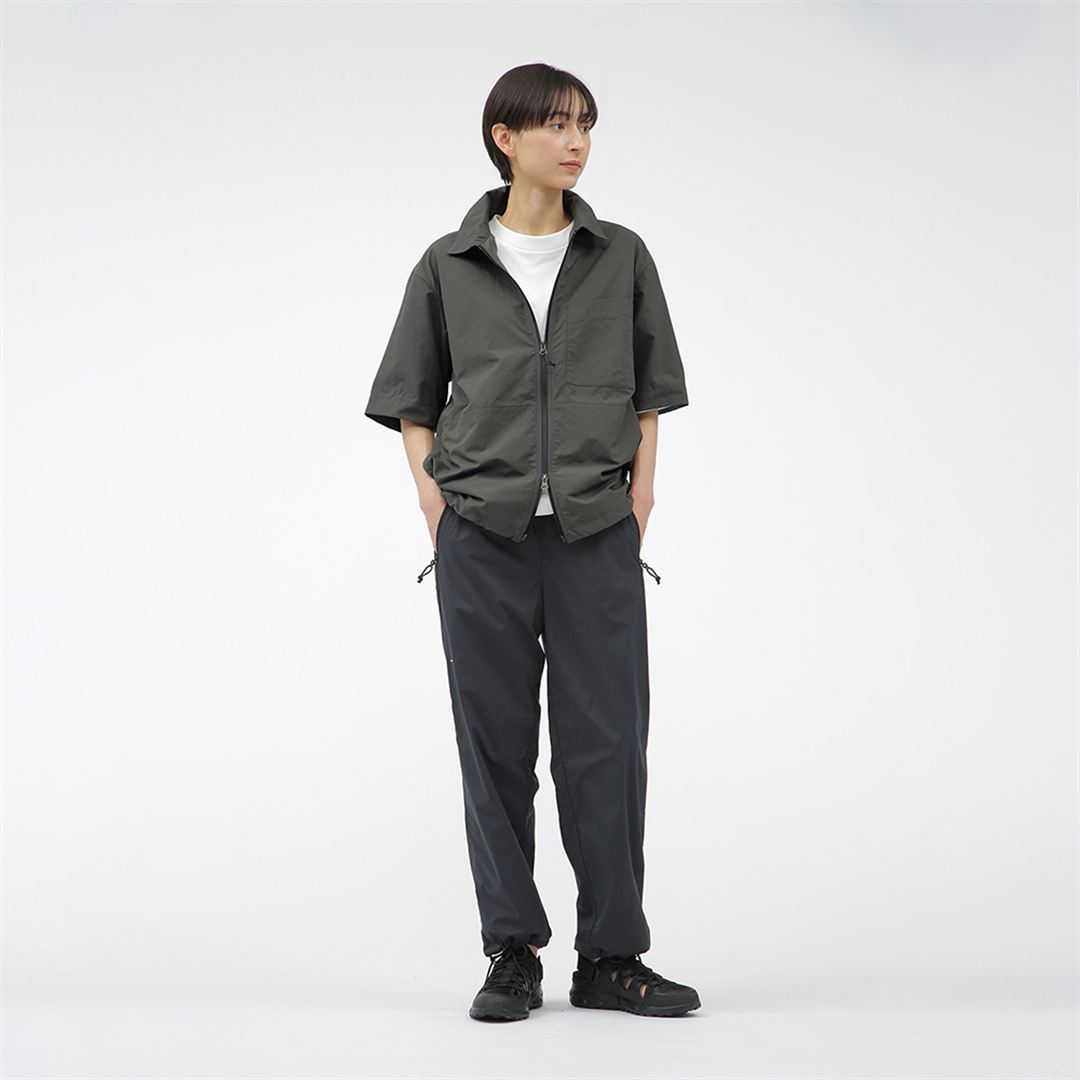 【MARGARET HOWELL】ウォーターリパレントストレッチパンツ インク XL