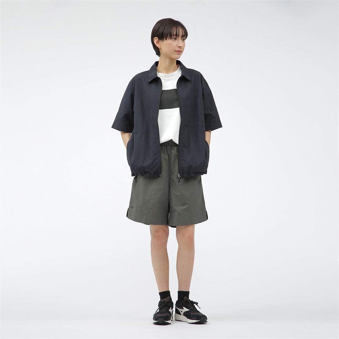 【MARGARET HOWELL】ウォーターリパレントタスランナイロンショートパンツ カーキ S