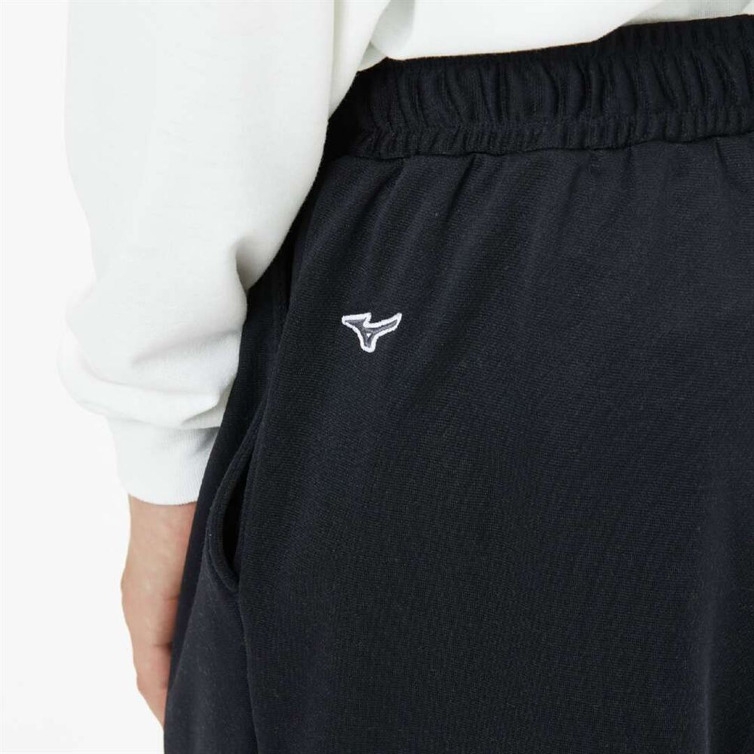 【吸湿発熱】ブレスサーモダンボールニットピンタックパンツ ブラック M