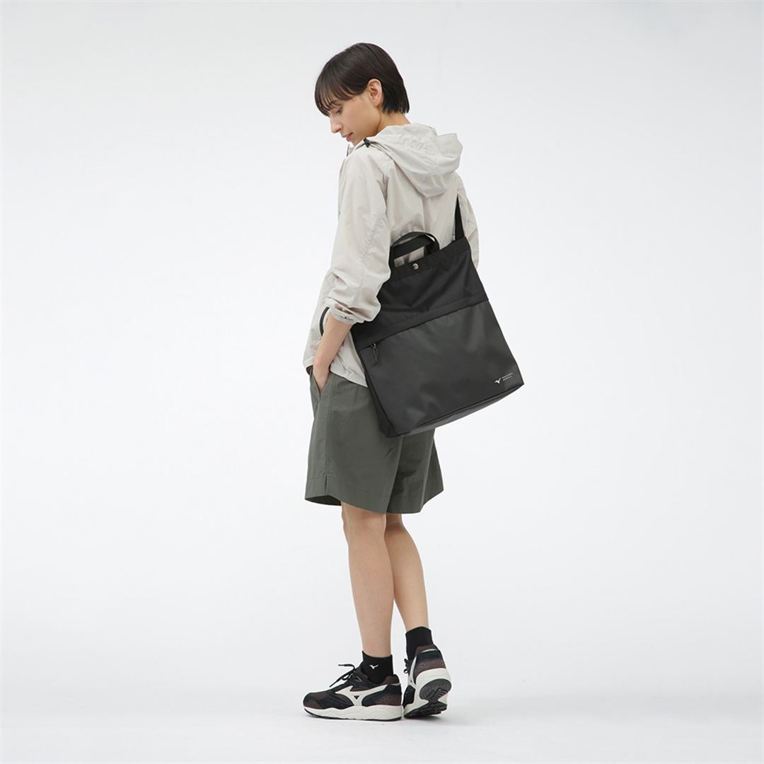 【MARGARET HOWELL】2WAYバッグ ブラック