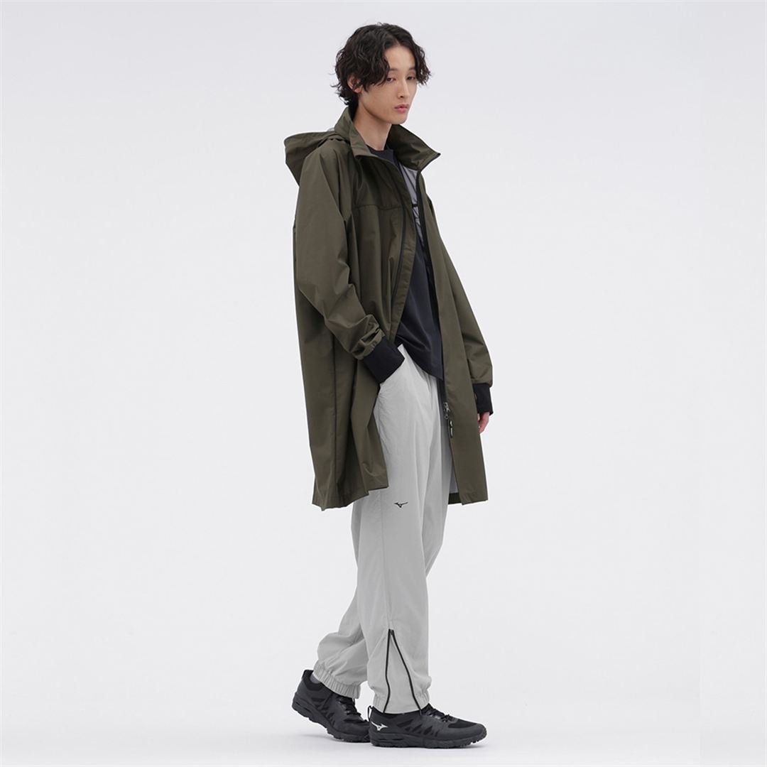 【MARGARET HOWELL】ベルグテックタスランナイロンリップコート DK.カーキ XL