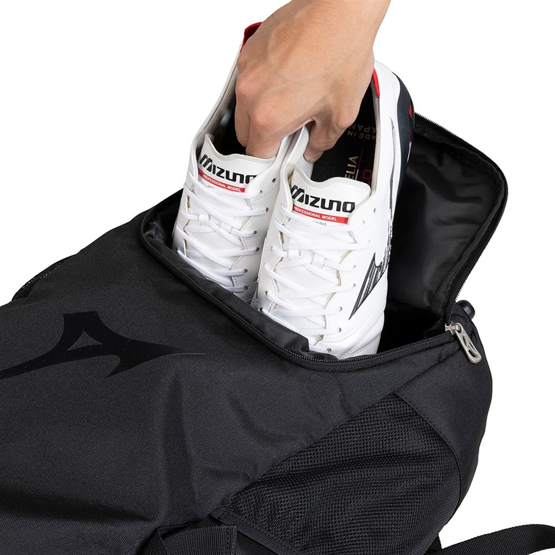サッカーバックパック(35L) ブラック×ブラック